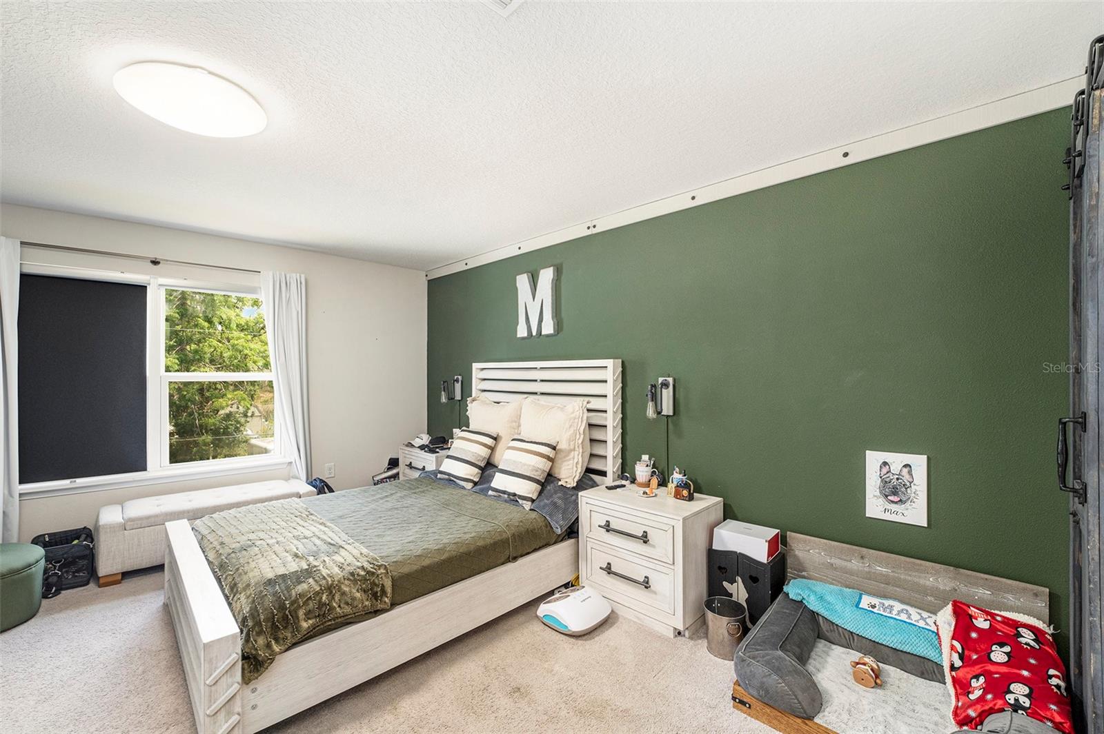 Listing photo id 9 for 2140 Laceflower Drive