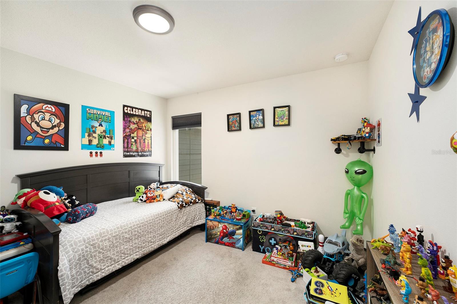 Listing photo id 12 for 2140 Laceflower Drive