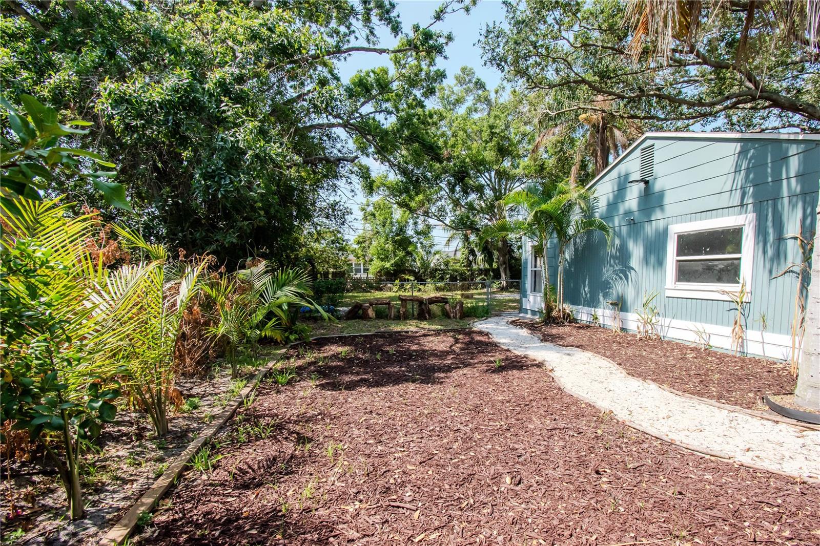 Image 30 of 38 For 2616 47th Avenue N