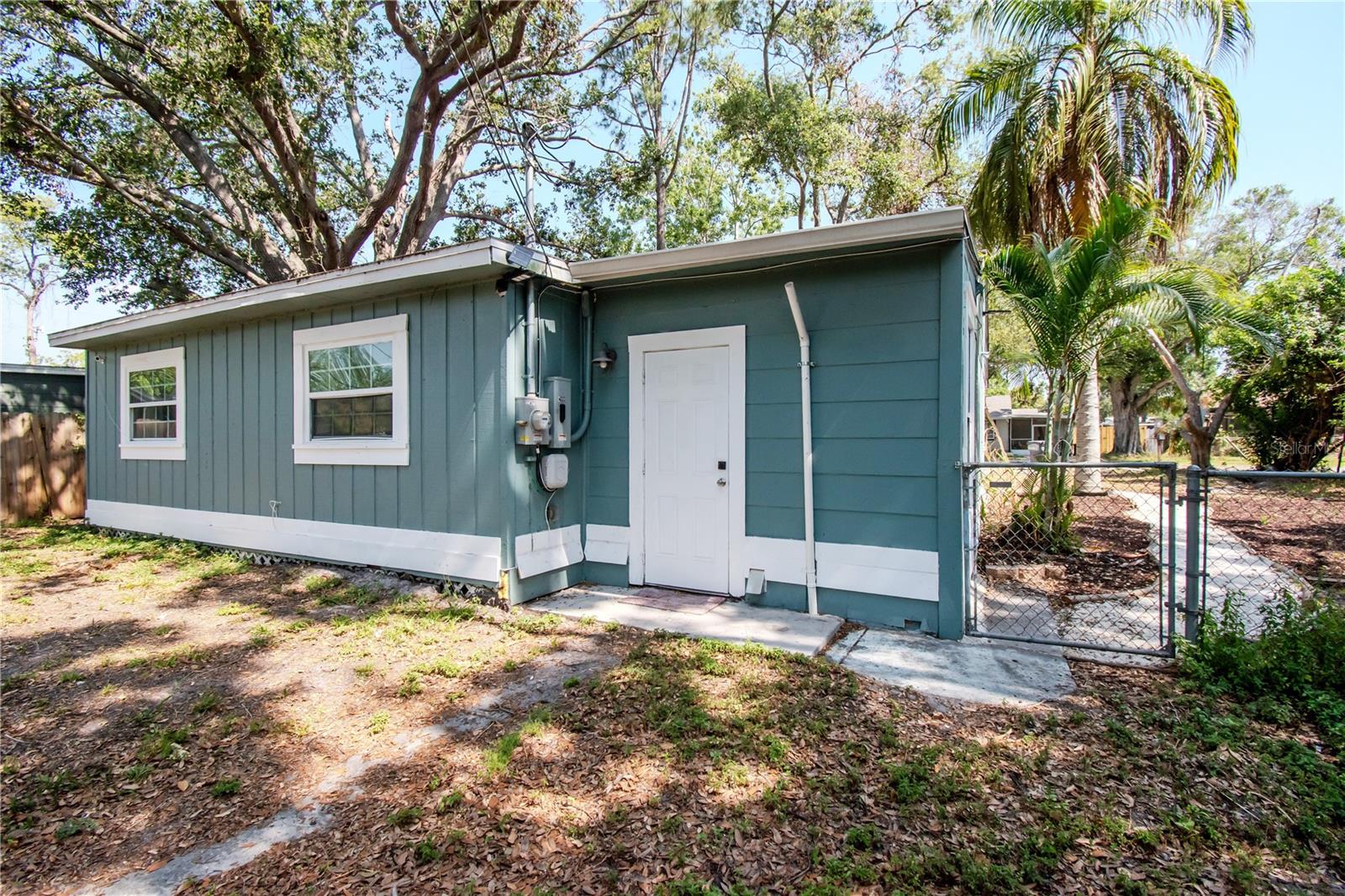 Image 32 of 38 For 2616 47th Avenue N