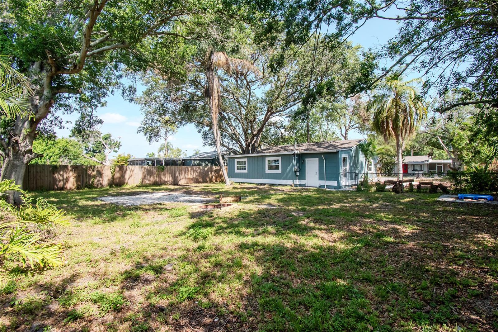 Image 36 of 38 For 2616 47th Avenue N