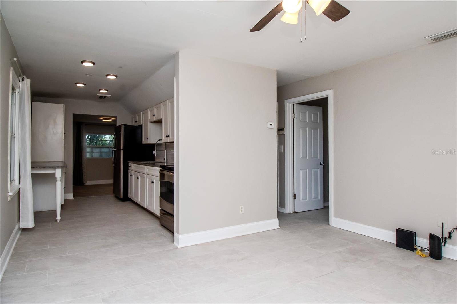 Image 7 of 38 For 2616 47th Avenue N
