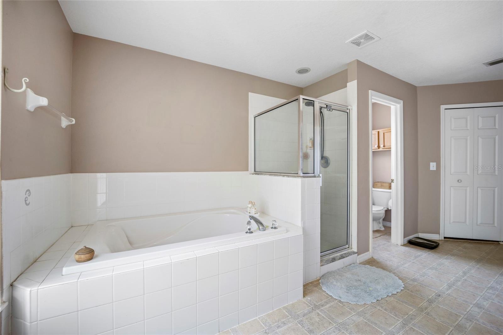 Image 16 of 46 For 4222 Trumpworth Court
