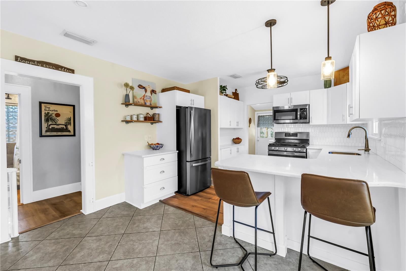 Image 5 of 28 For 1174 8th Street N