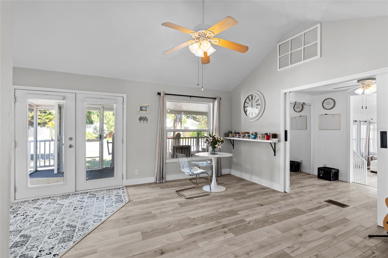 Image 10 of 27 For 7201 5th Avenue N