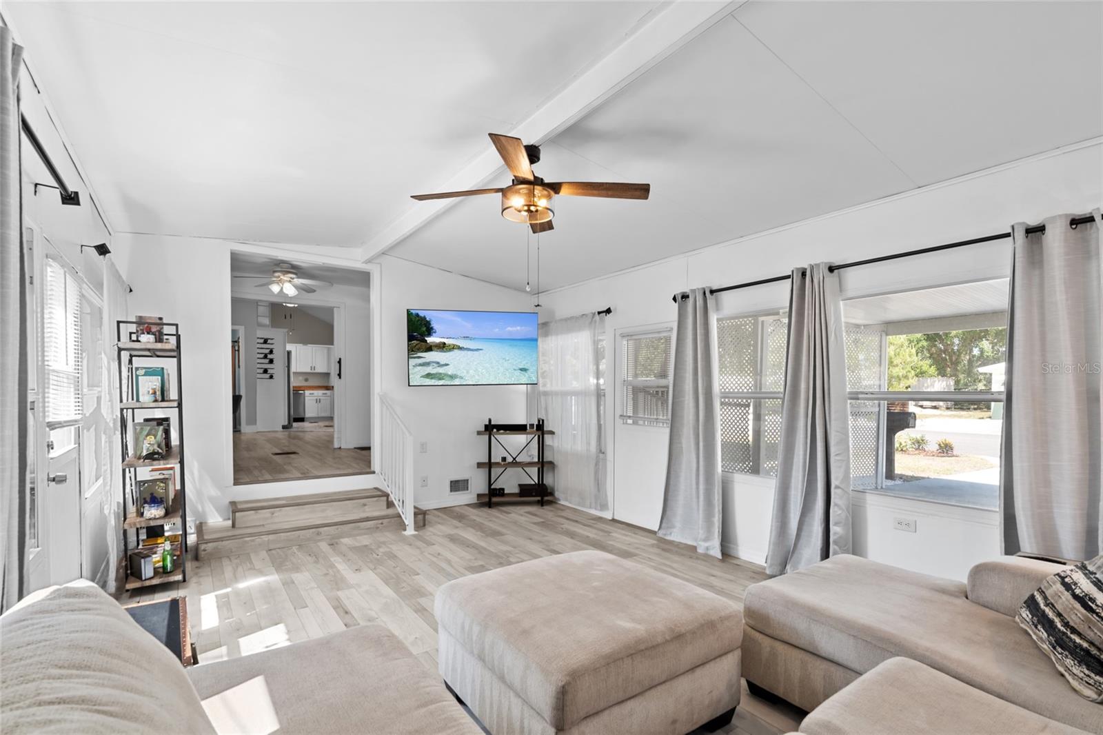 Image 6 of 27 For 7201 5th Avenue N
