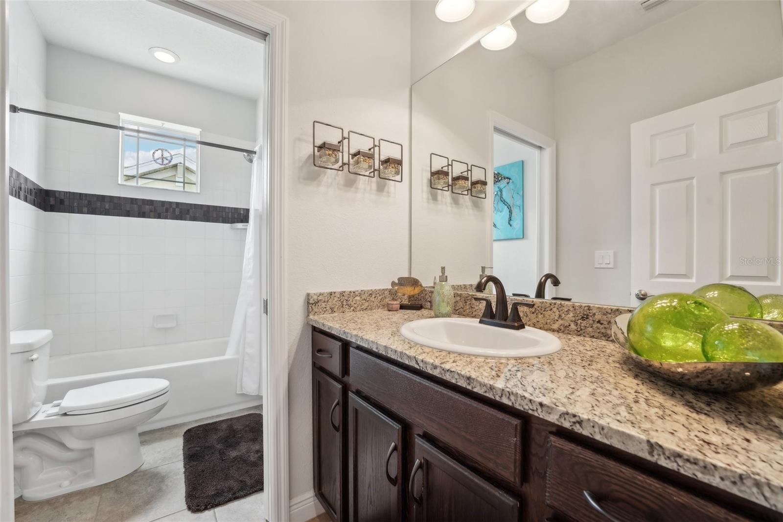 Image 31 of 47 For 513 Harbor Springs Drive
