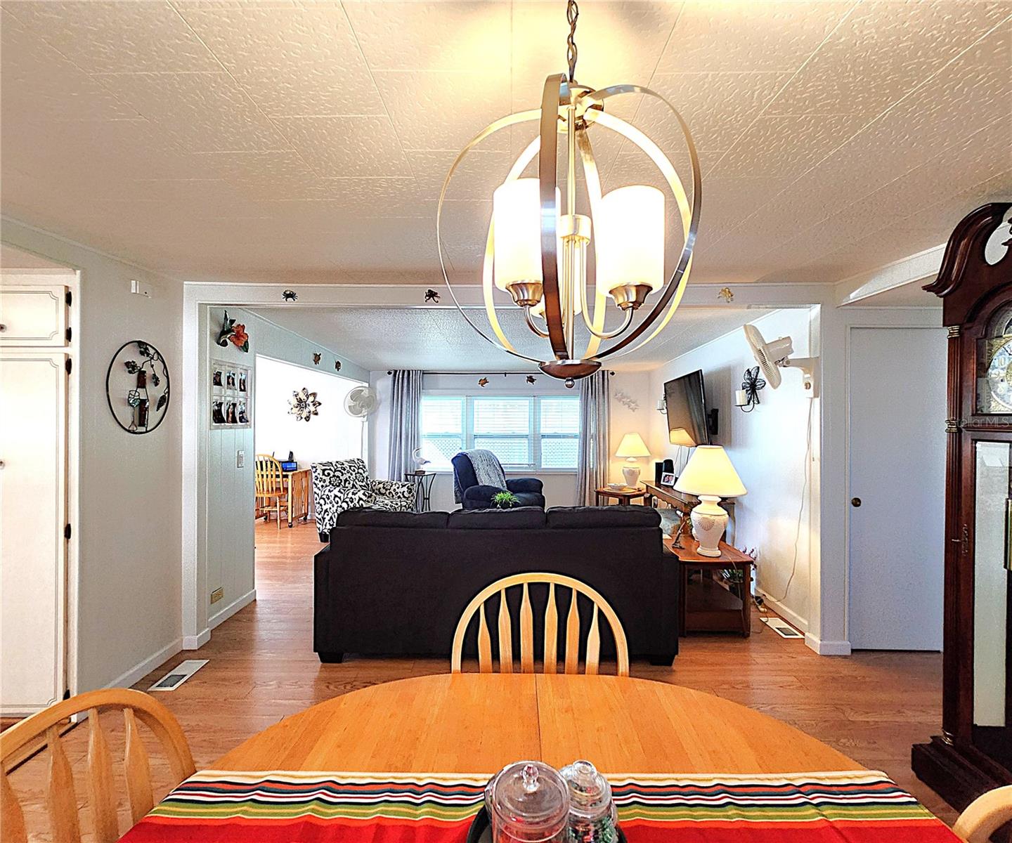 Image 10 of 33 For 34483 Cactus Drive N