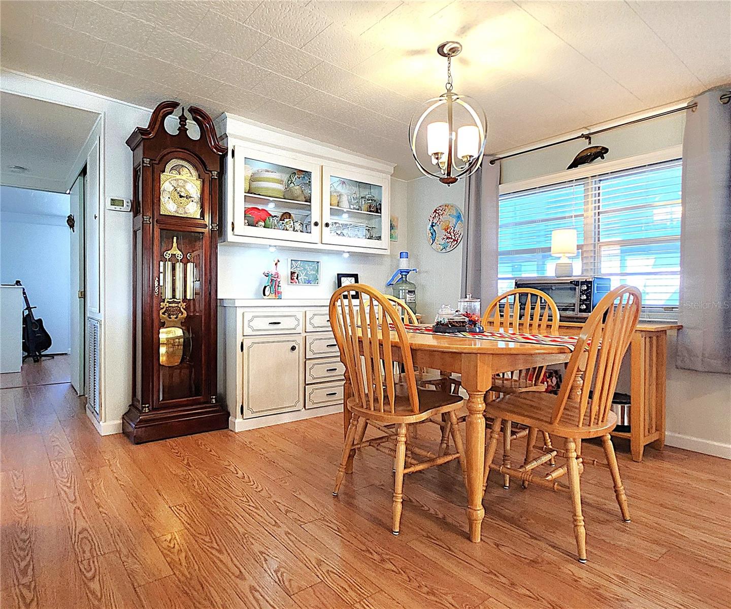 Image 11 of 33 For 34483 Cactus Drive N