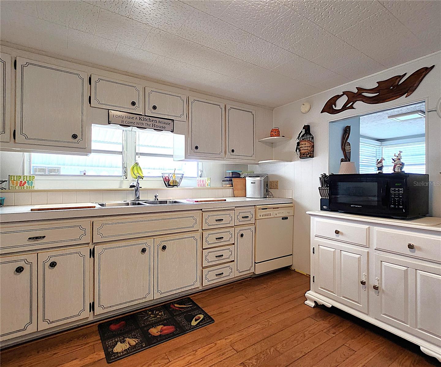 Image 16 of 33 For 34483 Cactus Drive N