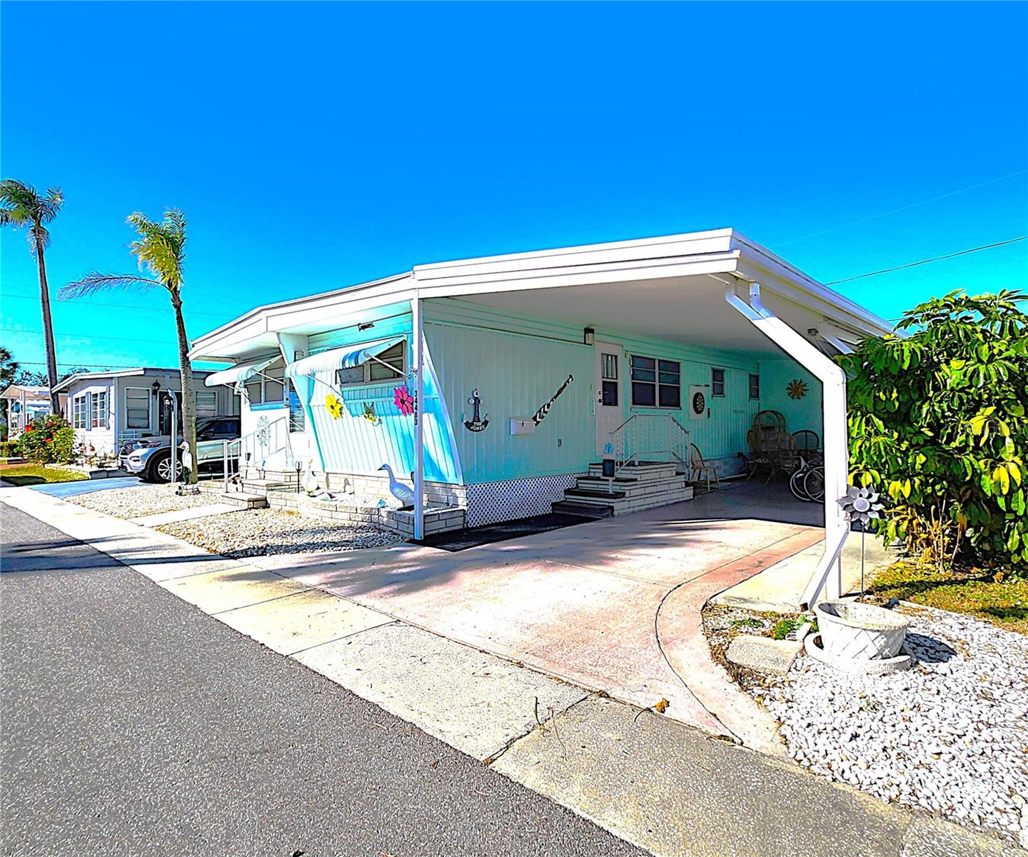 Image 2 of 33 For 34483 Cactus Drive N