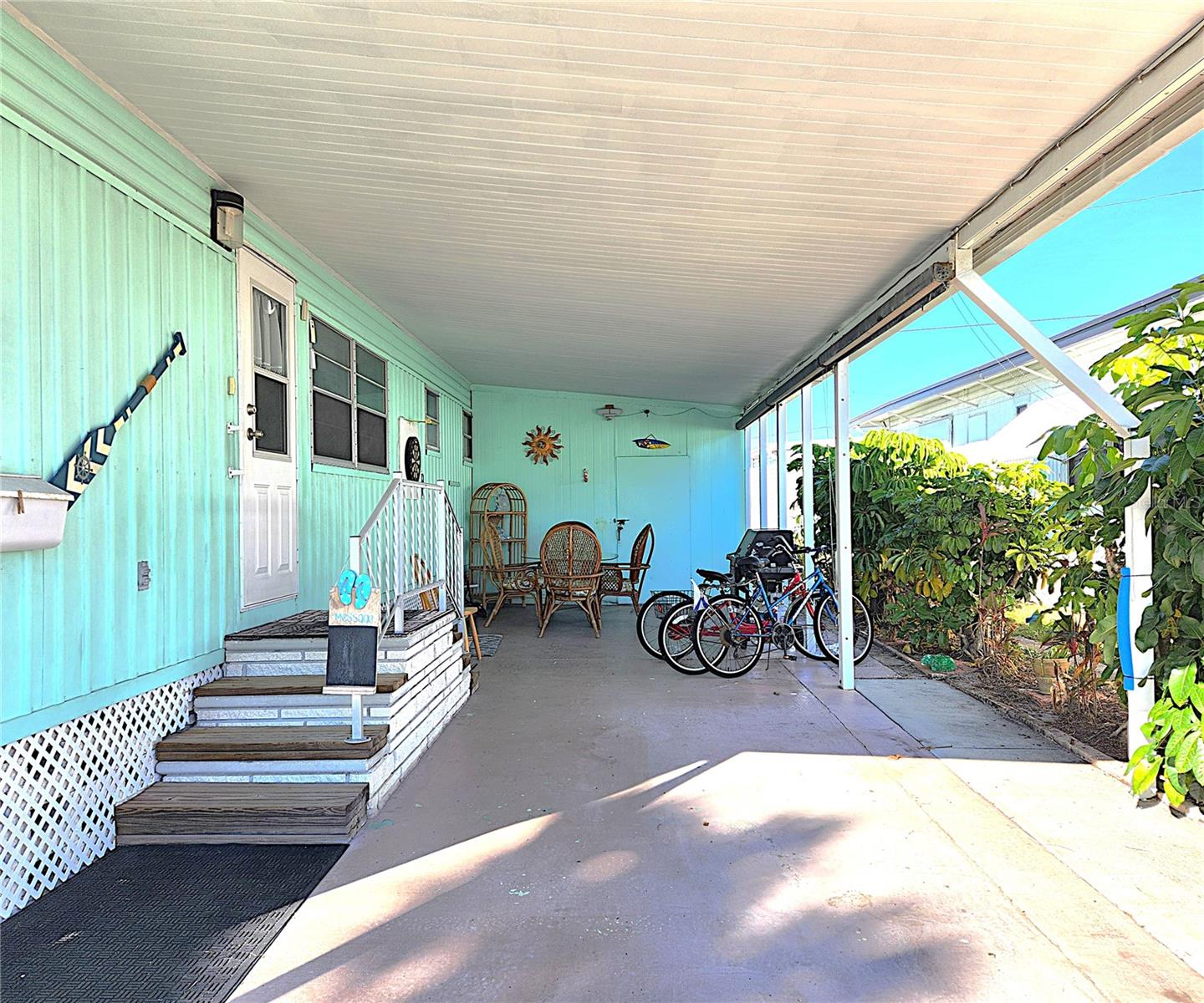 Image 4 of 33 For 34483 Cactus Drive N