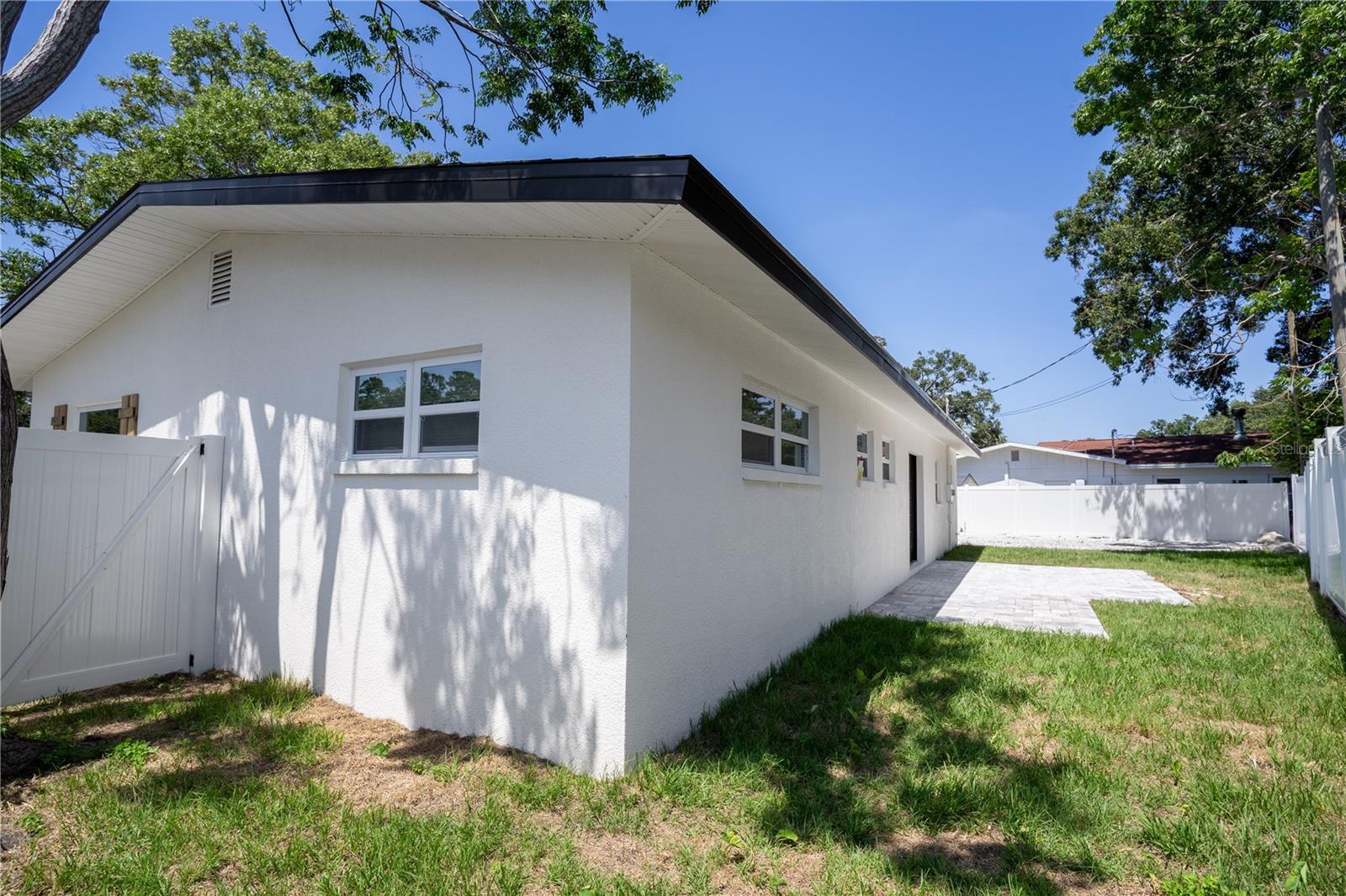 Image 30 of 37 For 5698 26th Avenue N