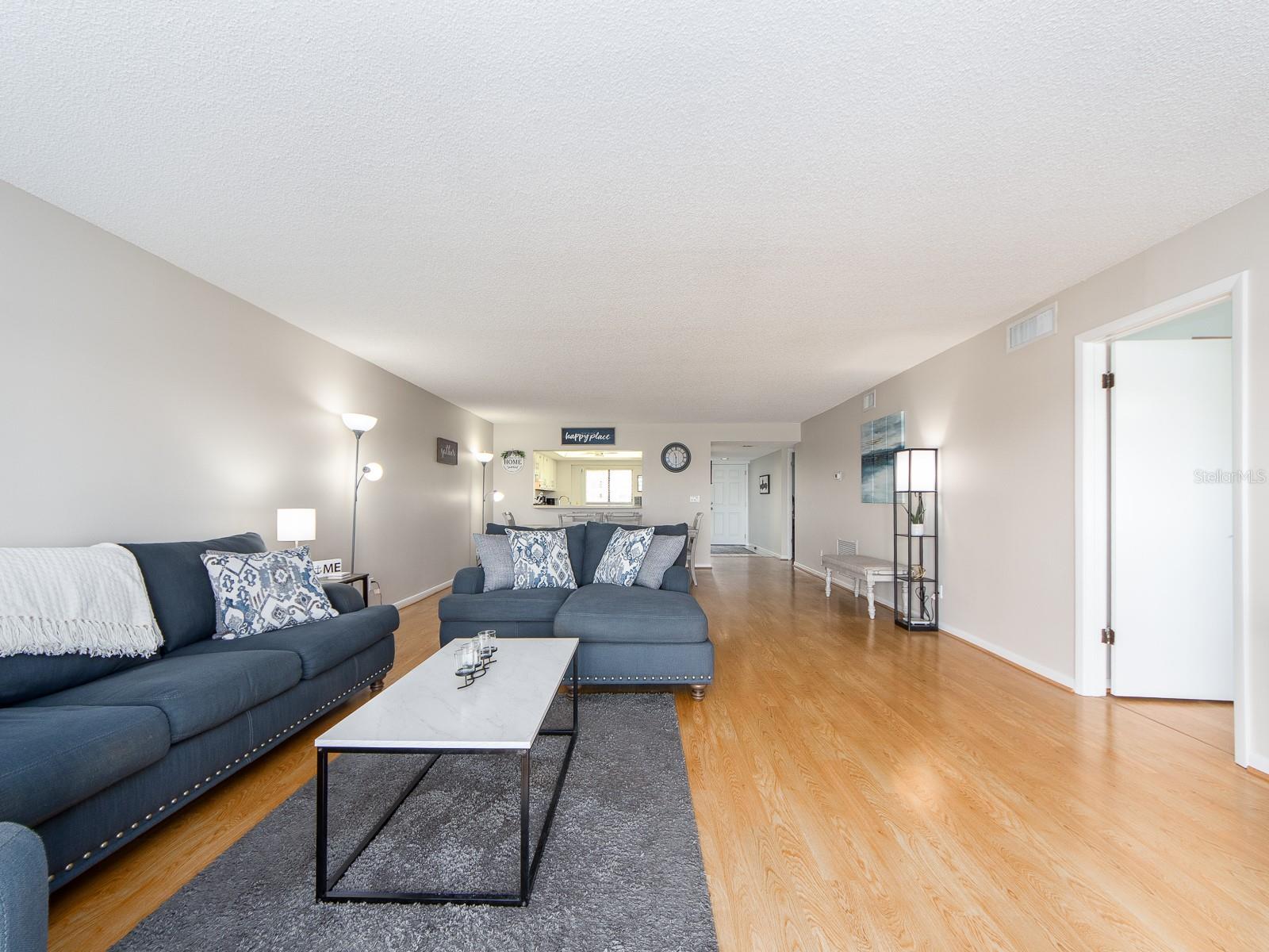Image 16 of 48 For 640 Bayway Boulevard 302