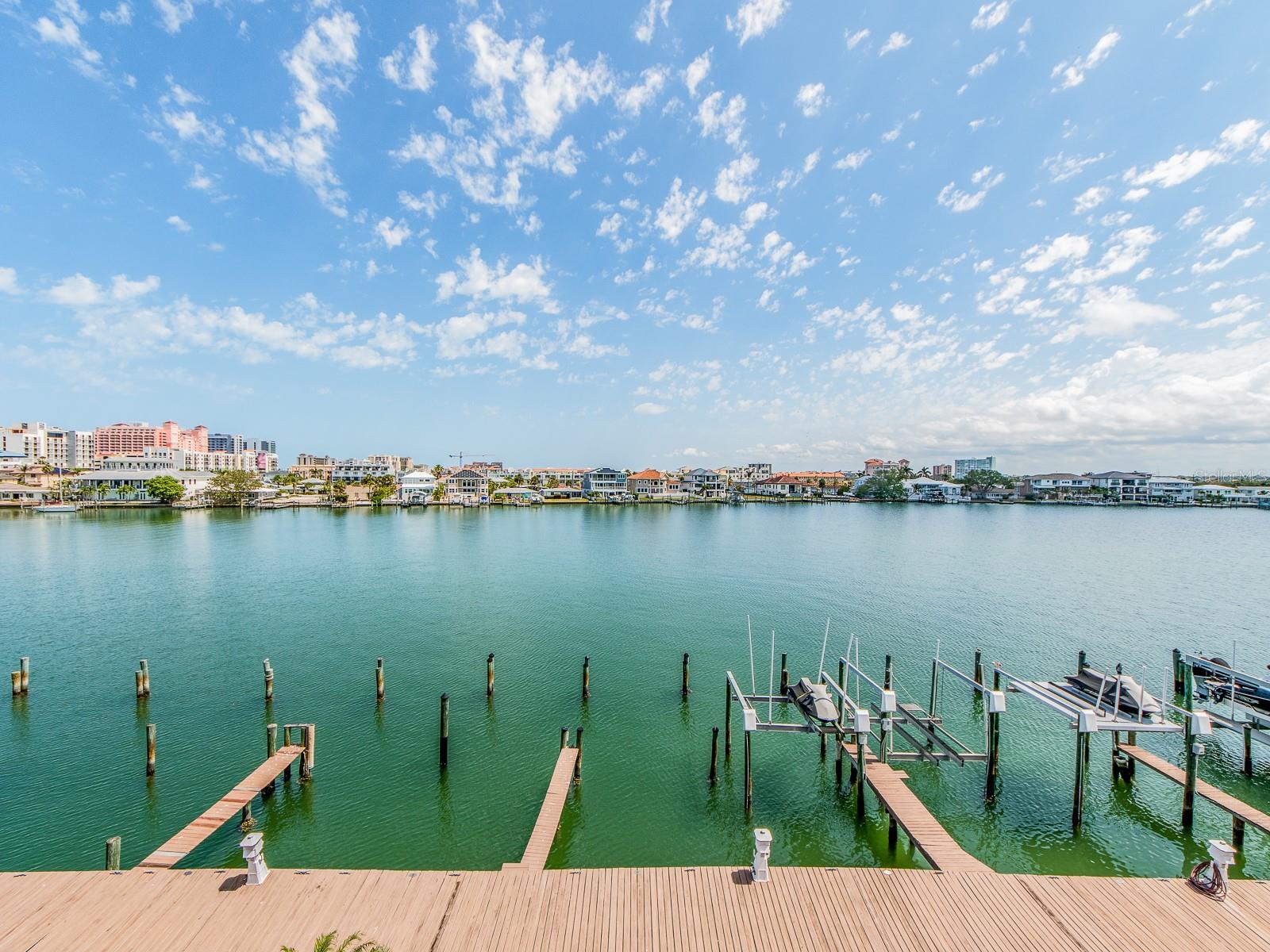 Image 21 of 48 For 640 Bayway Boulevard 302