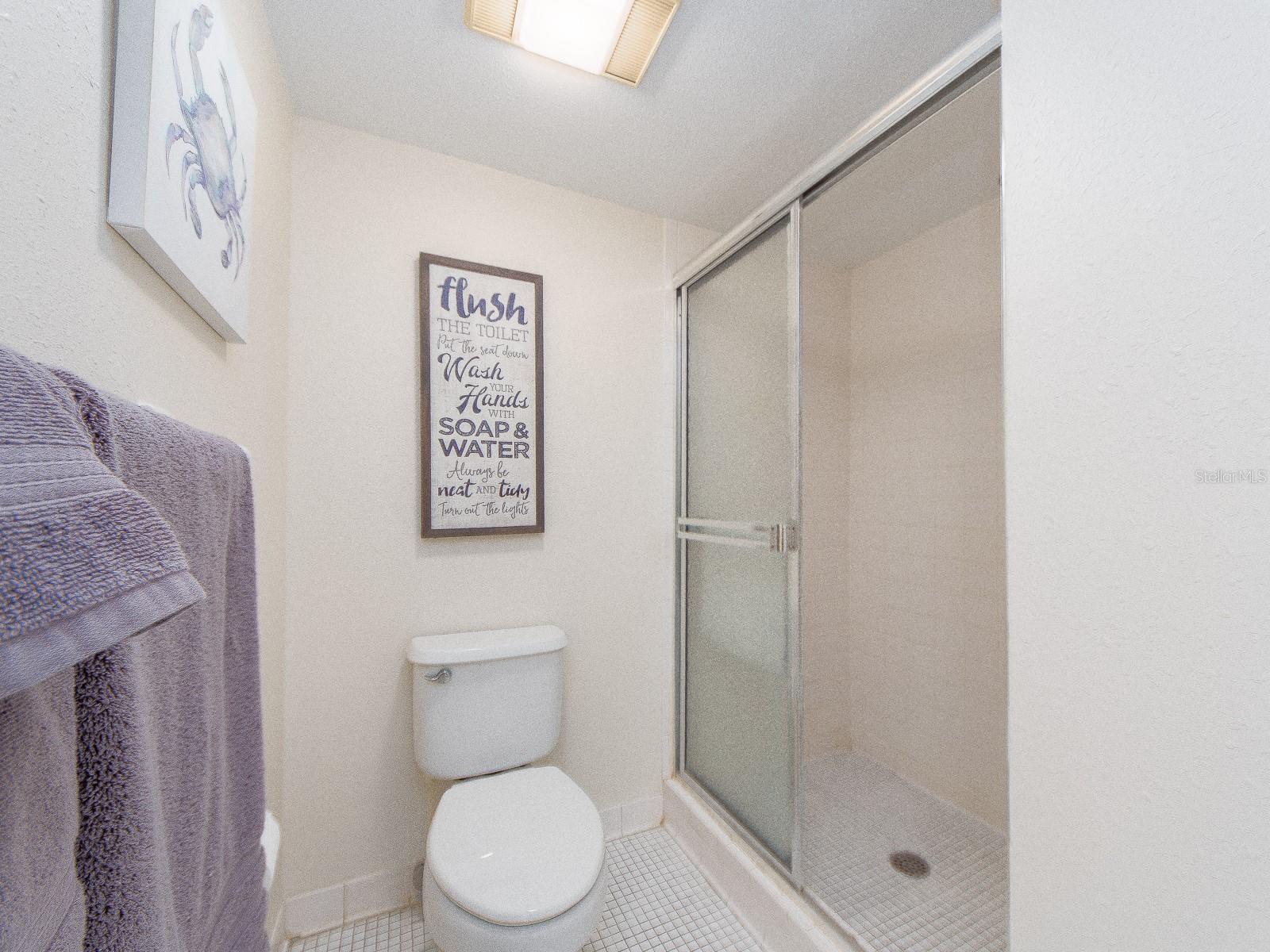 Image 33 of 48 For 640 Bayway Boulevard 302