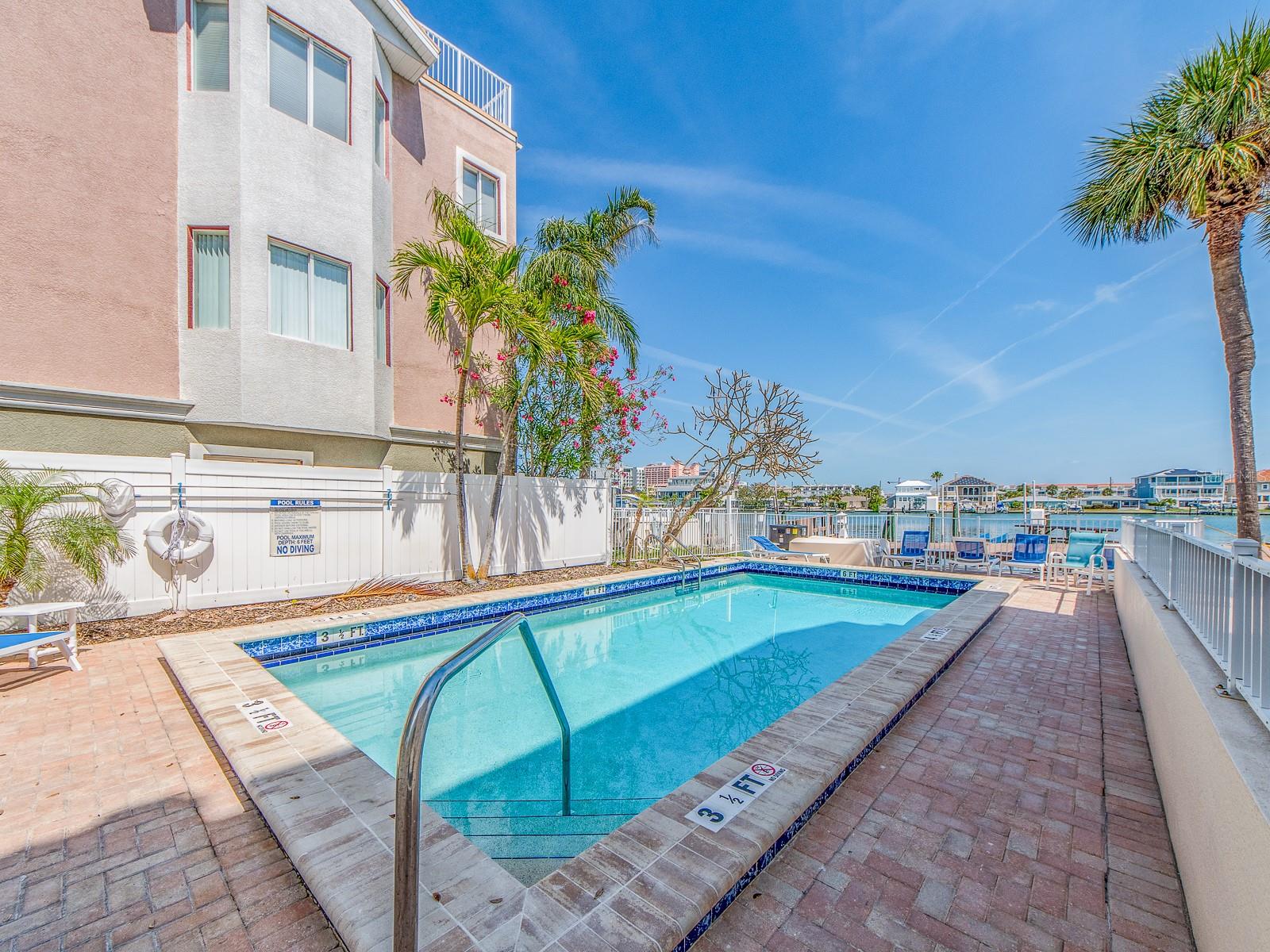 Image 35 of 48 For 640 Bayway Boulevard 302
