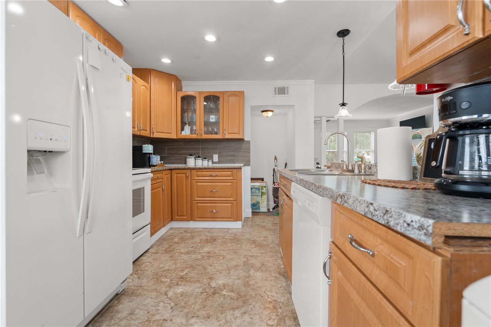 Image 12 of 44 For 2700 10th Street W