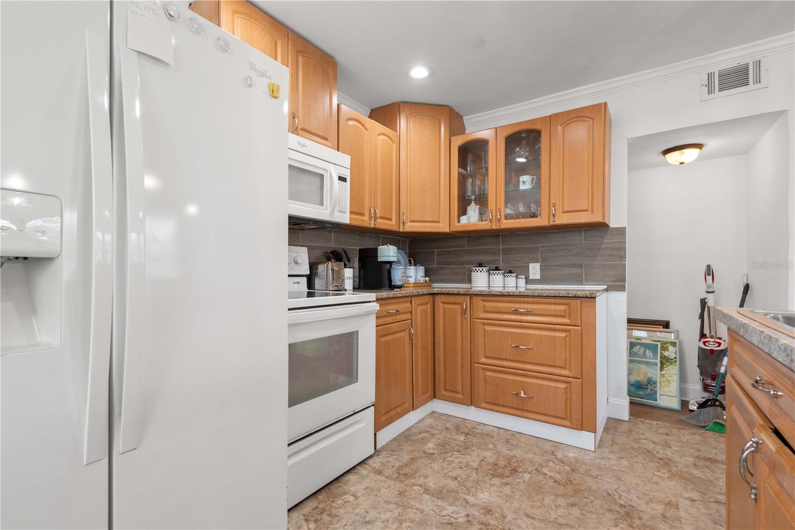 Image 14 of 44 For 2700 10th Street W
