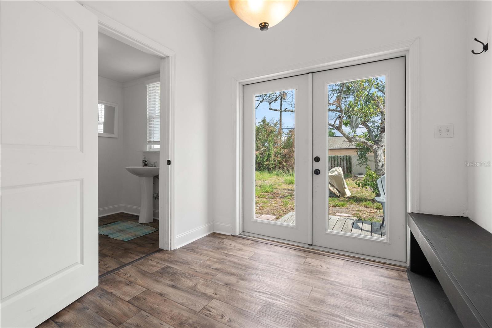Image 19 of 44 For 2700 10th Street W