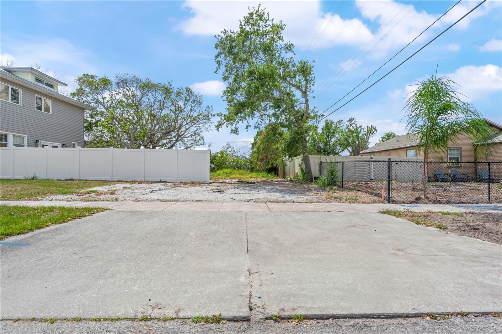 Image 36 of 44 For 2700 10th Street W