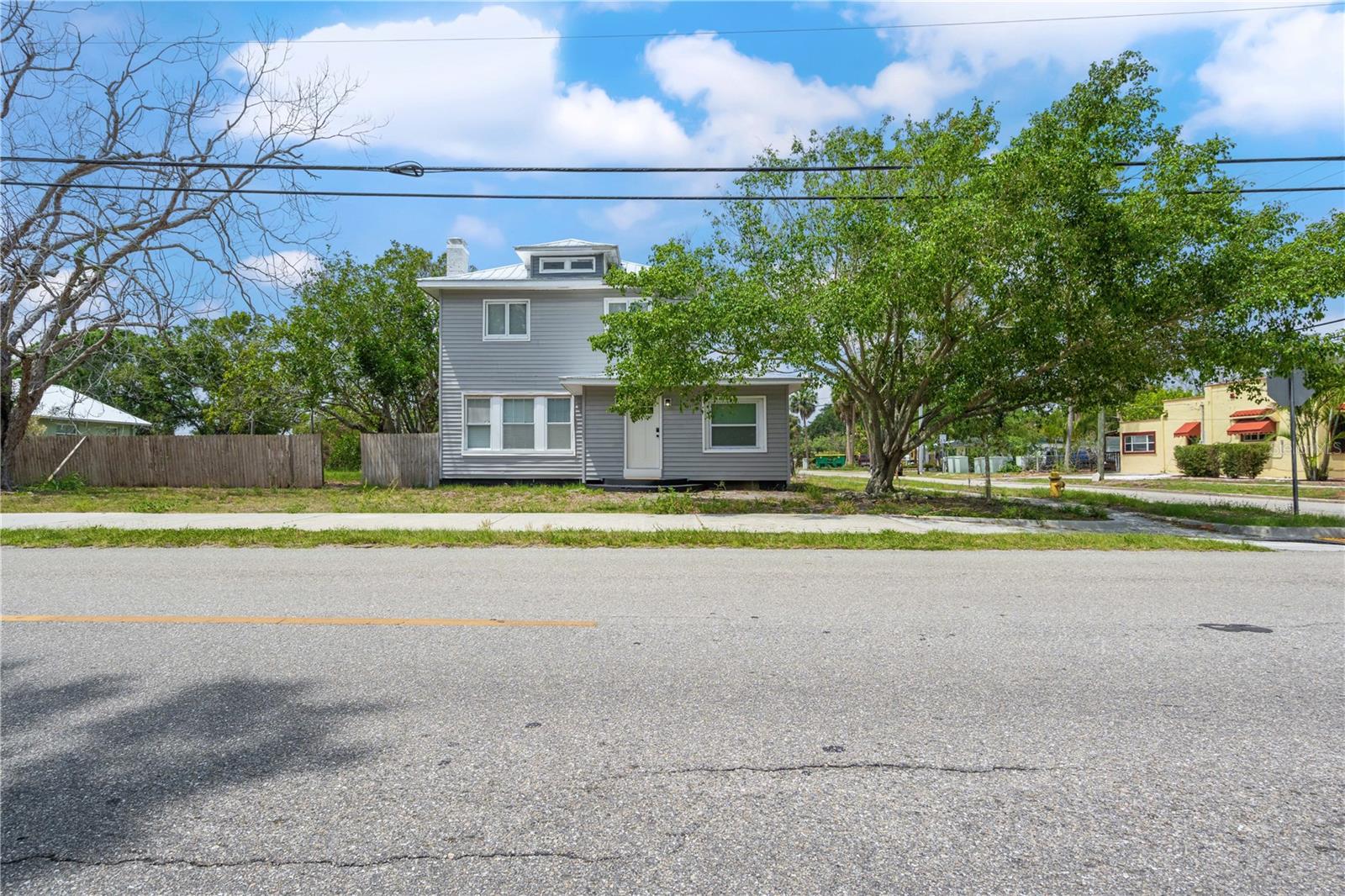 Image 43 of 44 For 2700 10th Street W