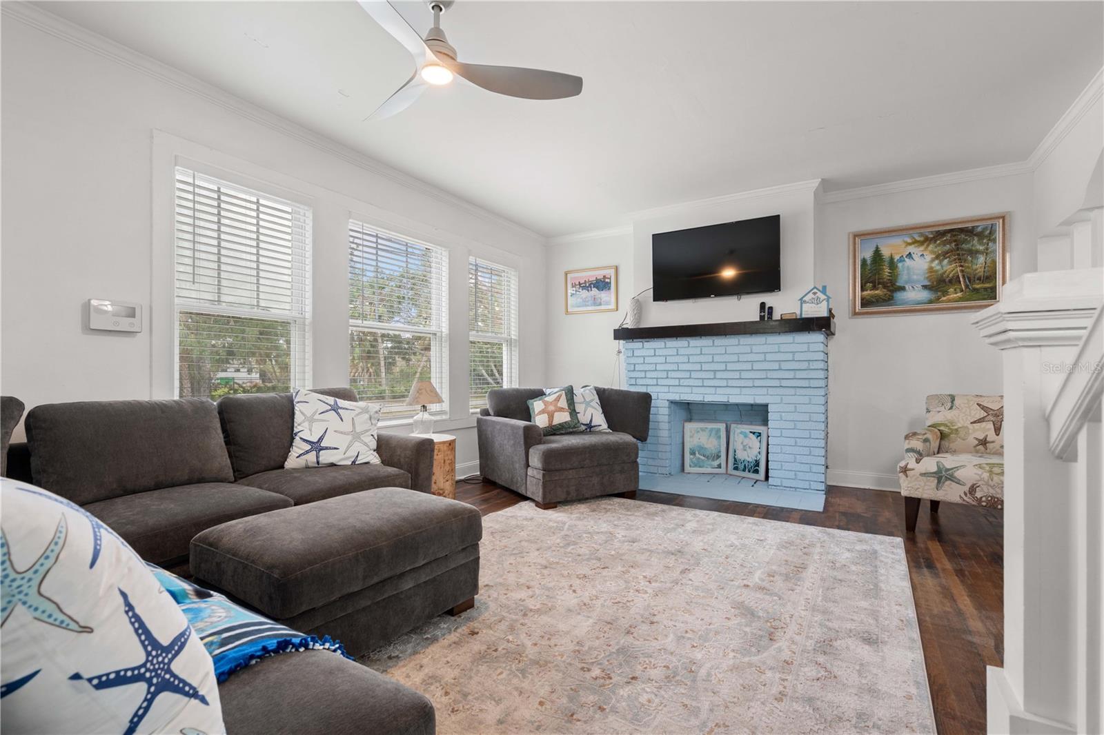 Image 6 of 44 For 2700 10th Street W