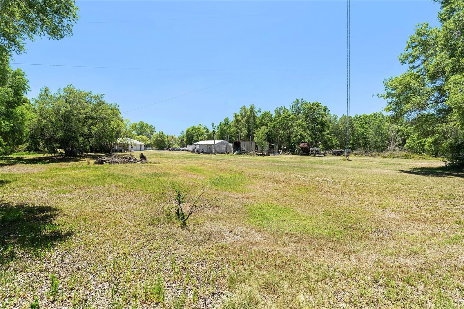 Image 38 of 44 For 40627 Jerry Road
