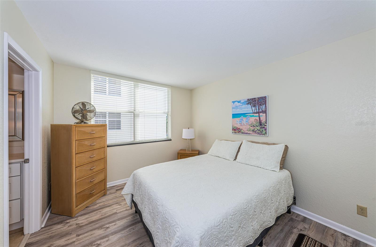 Image 15 of 26 For 6081 Bahia Del Mar Circle 456