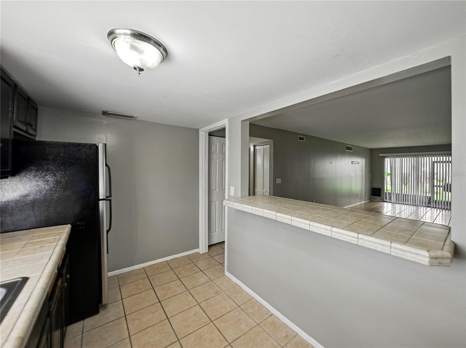 Image 14 of 32 For 8636 Tahoe Court 11