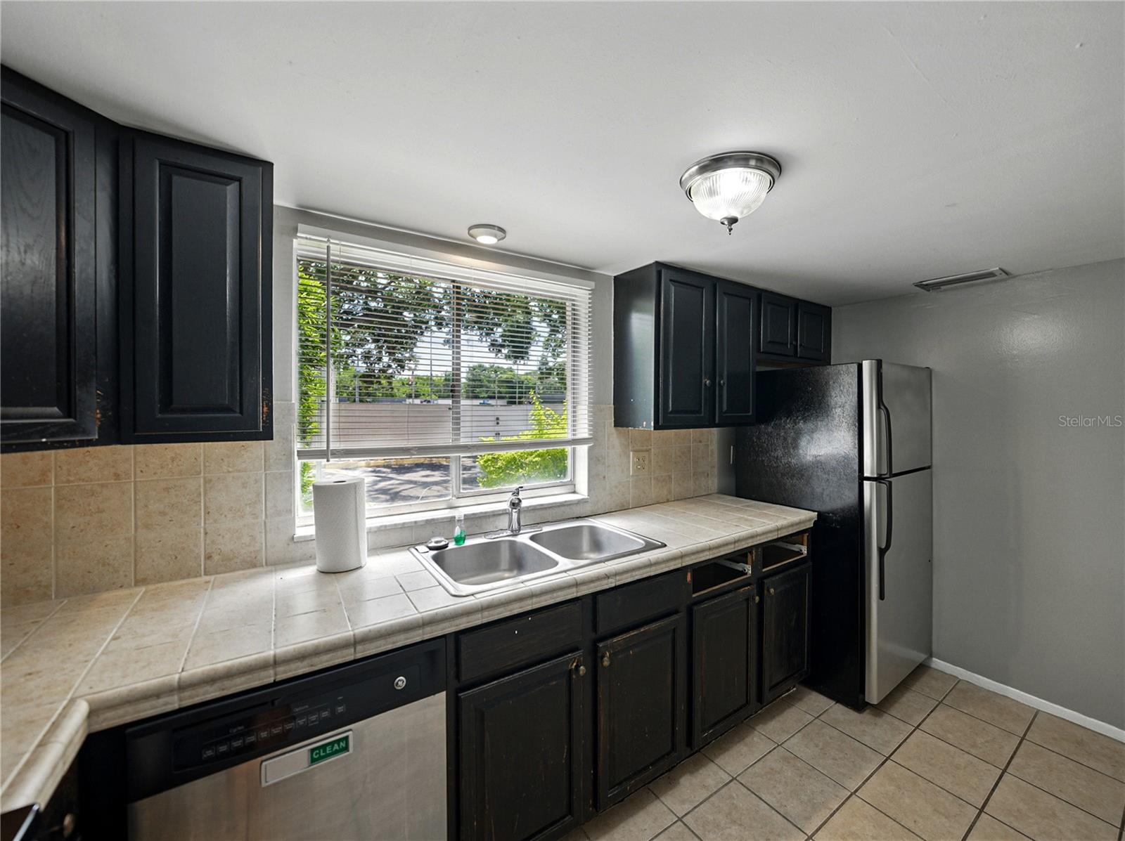 Image 15 of 32 For 8636 Tahoe Court 11