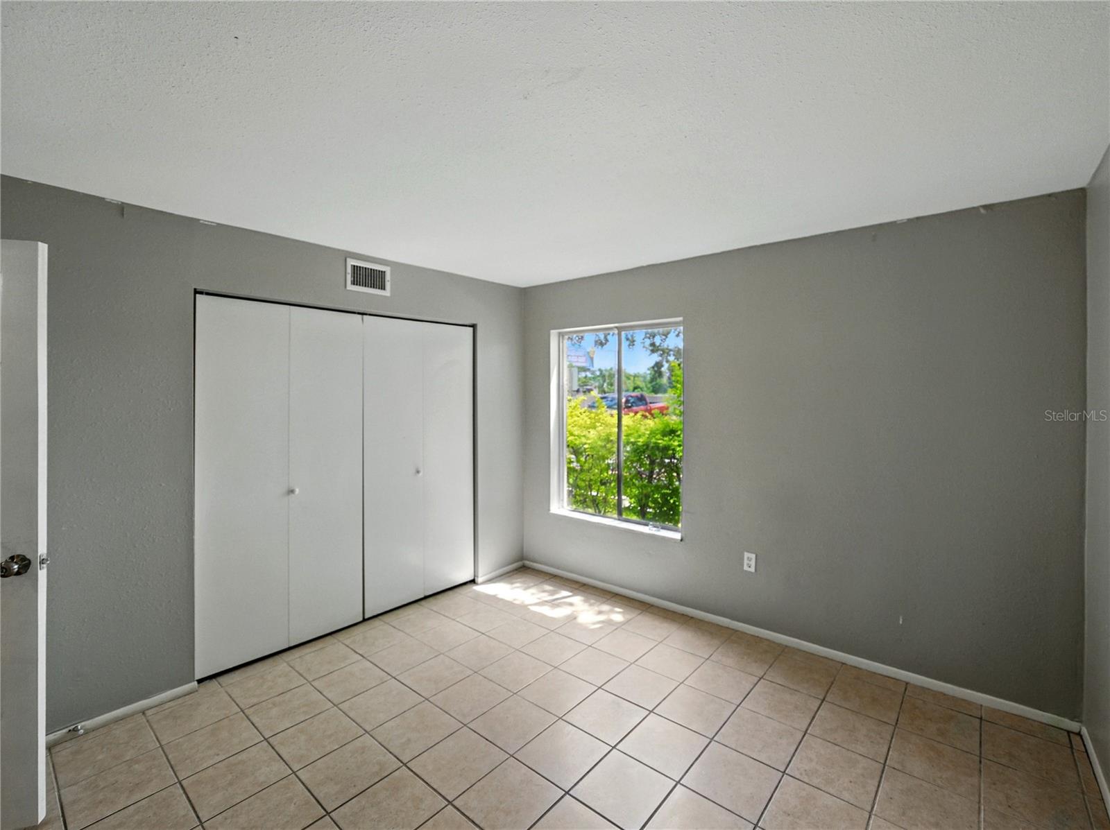 Image 22 of 32 For 8636 Tahoe Court 11