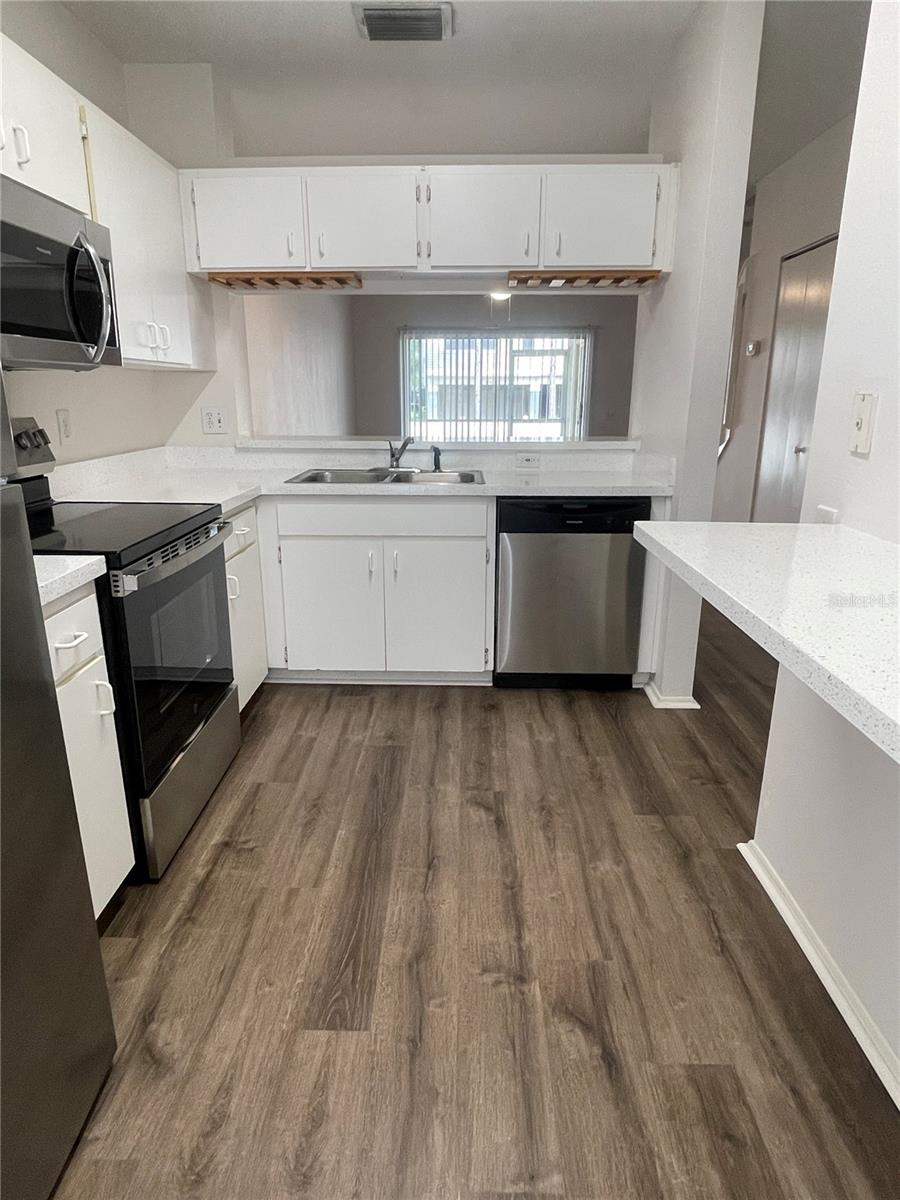 Image 4 of 21 For 6338 Bayside Key Drive