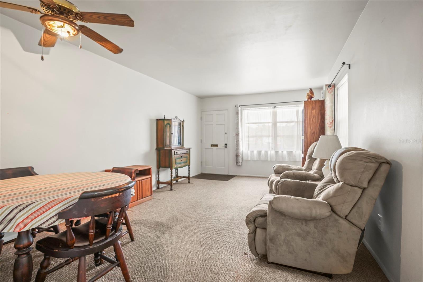 Image 17 of 48 For 230 Portree Drive