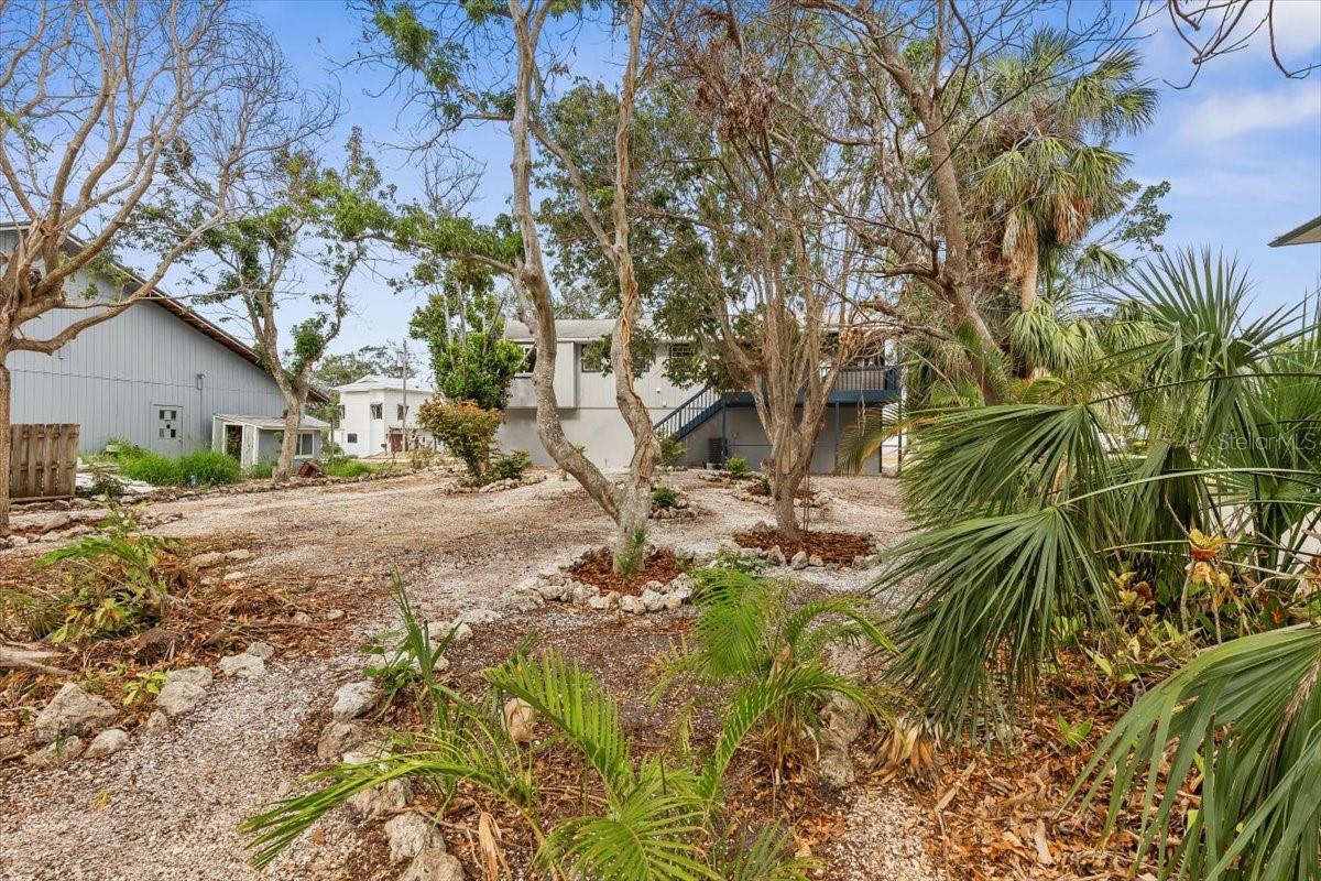 Image 58 of 75 For 824 35th Avenue Drive W