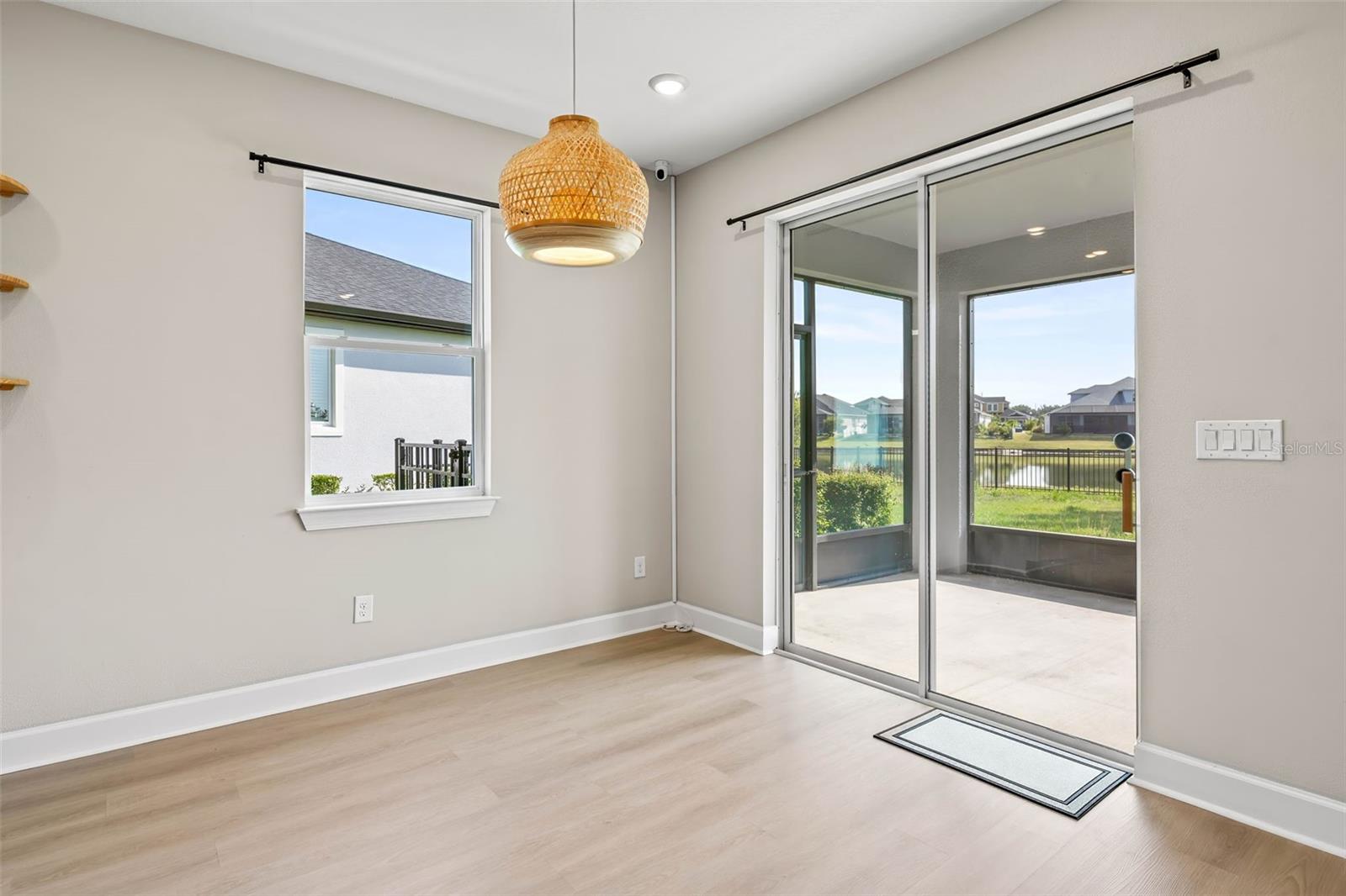 Listing photo id 13 for 34307 Radley Way