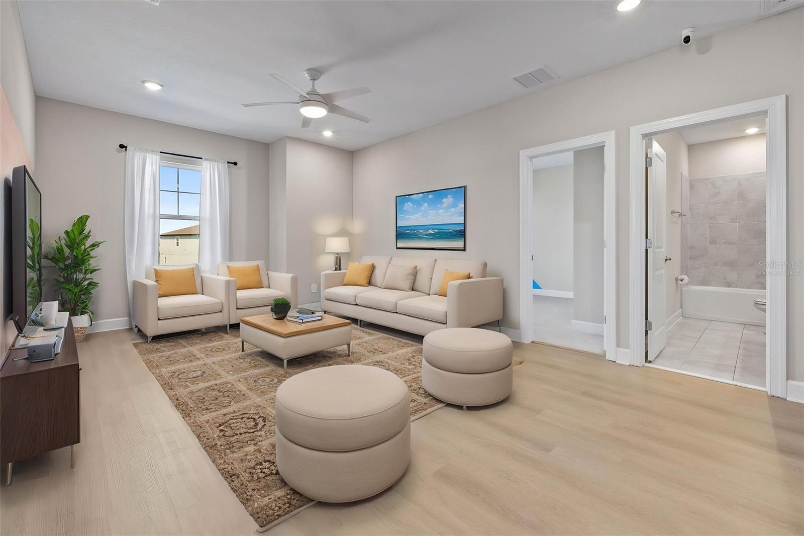 Listing photo id 15 for 34307 Radley Way