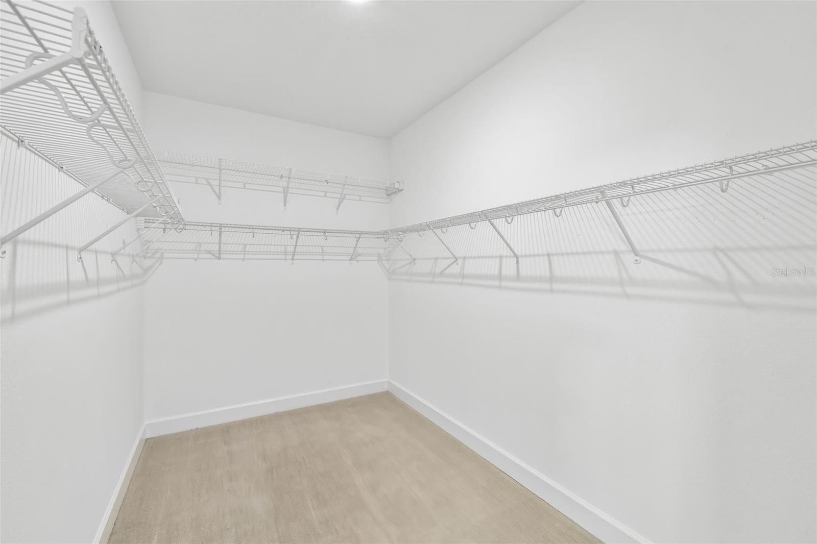 Listing photo id 27 for 34307 Radley Way