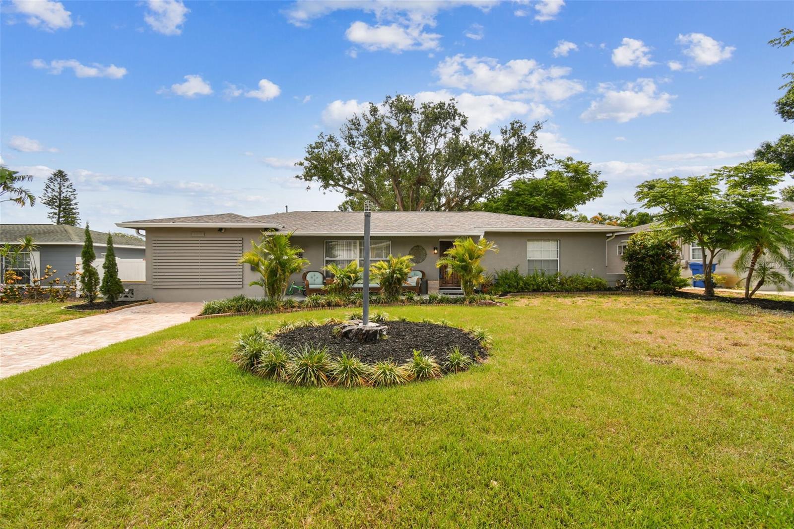 Details for 5245 18th Street N, ST PETERSBURG, FL 33714