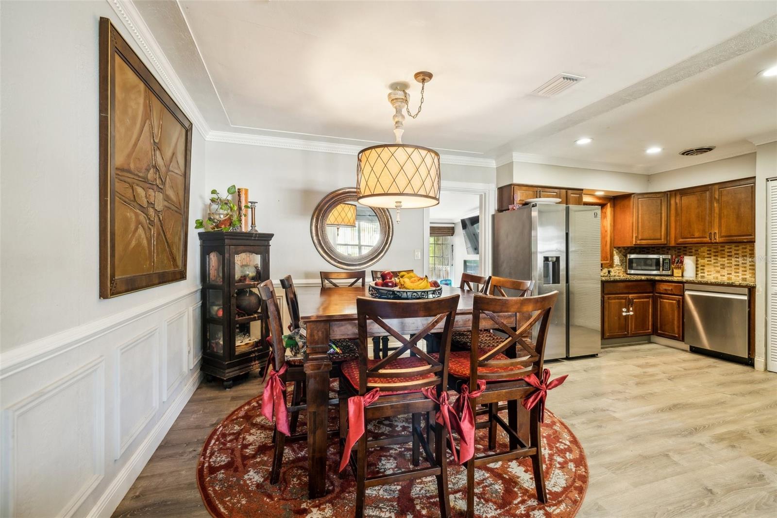Image 10 of 39 For 5245 18th Street N