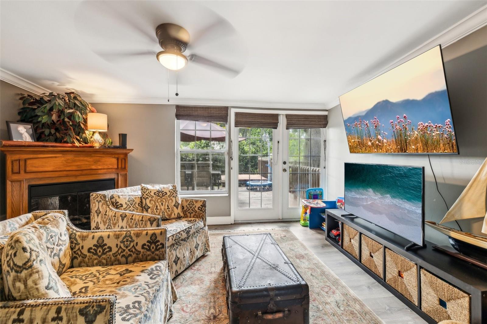 Image 14 of 39 For 5245 18th Street N