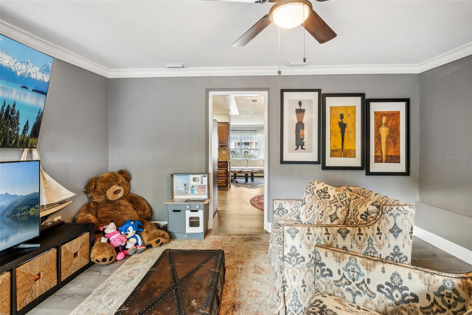 Image 15 of 39 For 5245 18th Street N