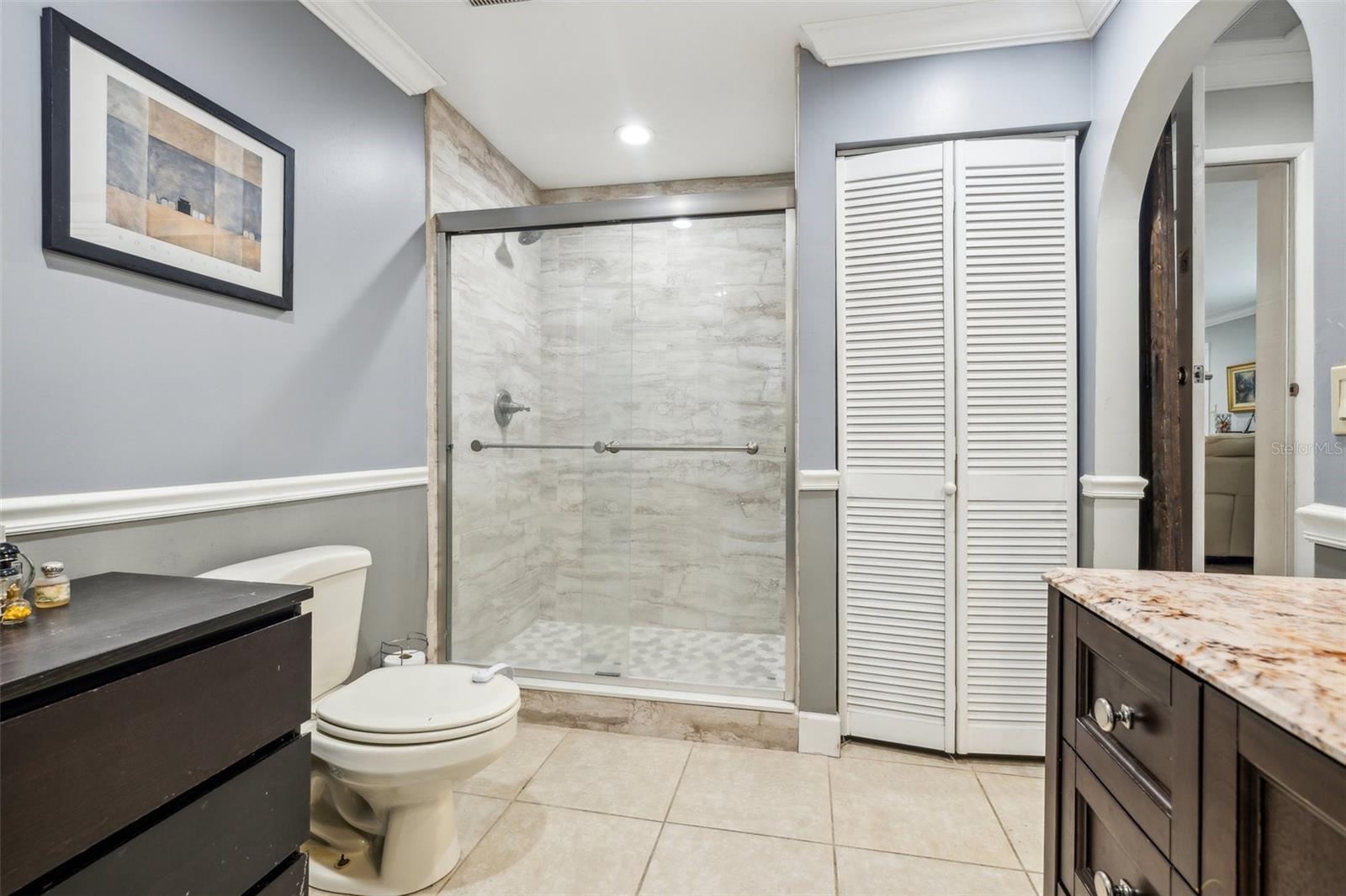 Image 20 of 39 For 5245 18th Street N