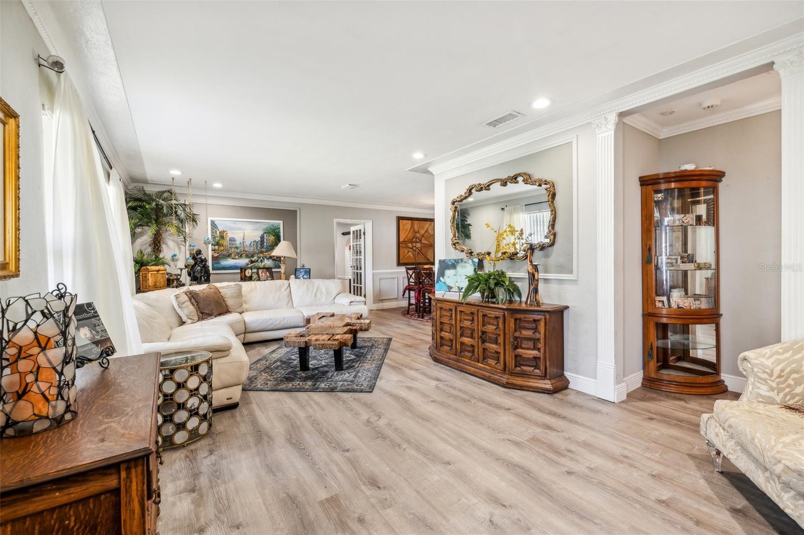 Image 7 of 39 For 5245 18th Street N