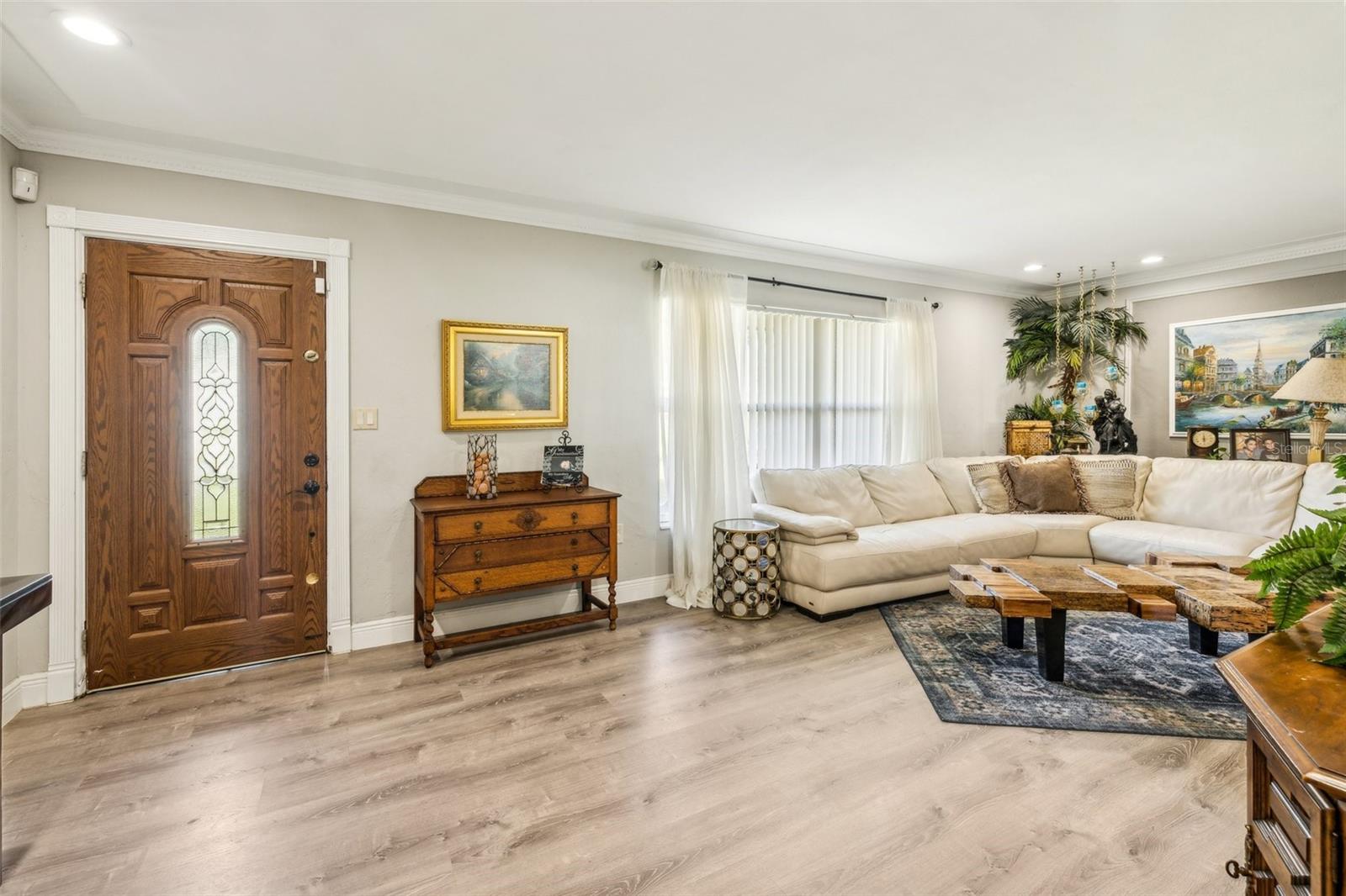 Image 8 of 39 For 5245 18th Street N