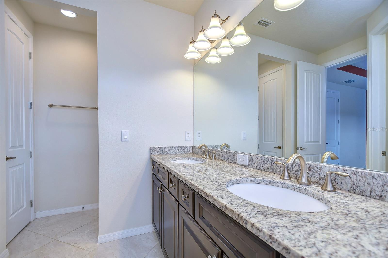 Image 20 of 35 For 5933 Caldera Ridge Drive