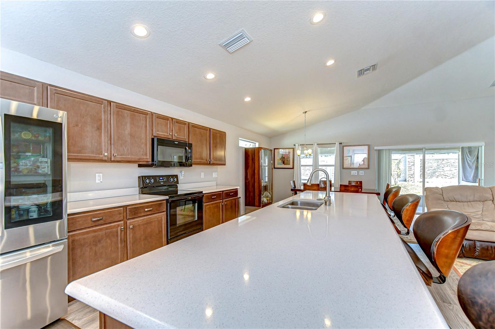 Image 10 of 45 For 6731 Castle Green Place