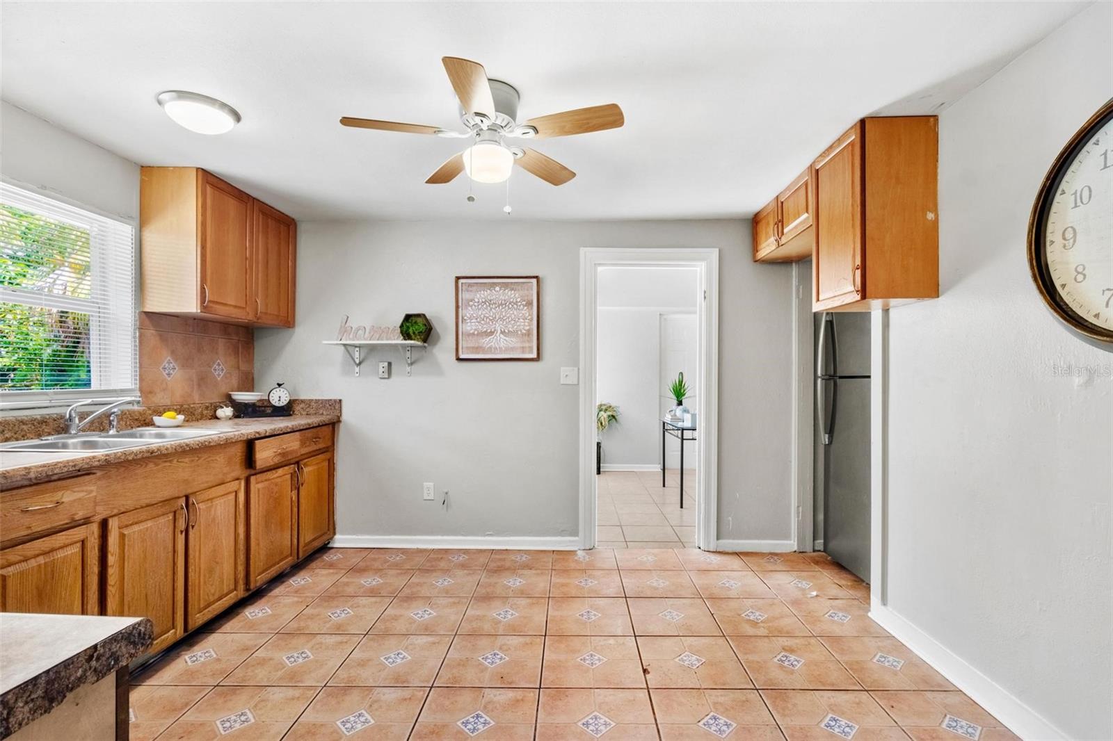 Image 12 of 23 For 5015 15th Avenue S