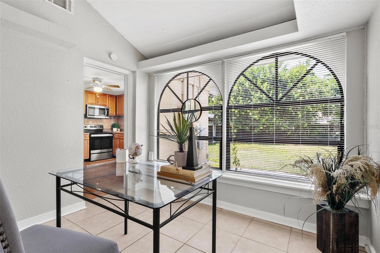 Image 15 of 23 For 5015 15th Avenue S