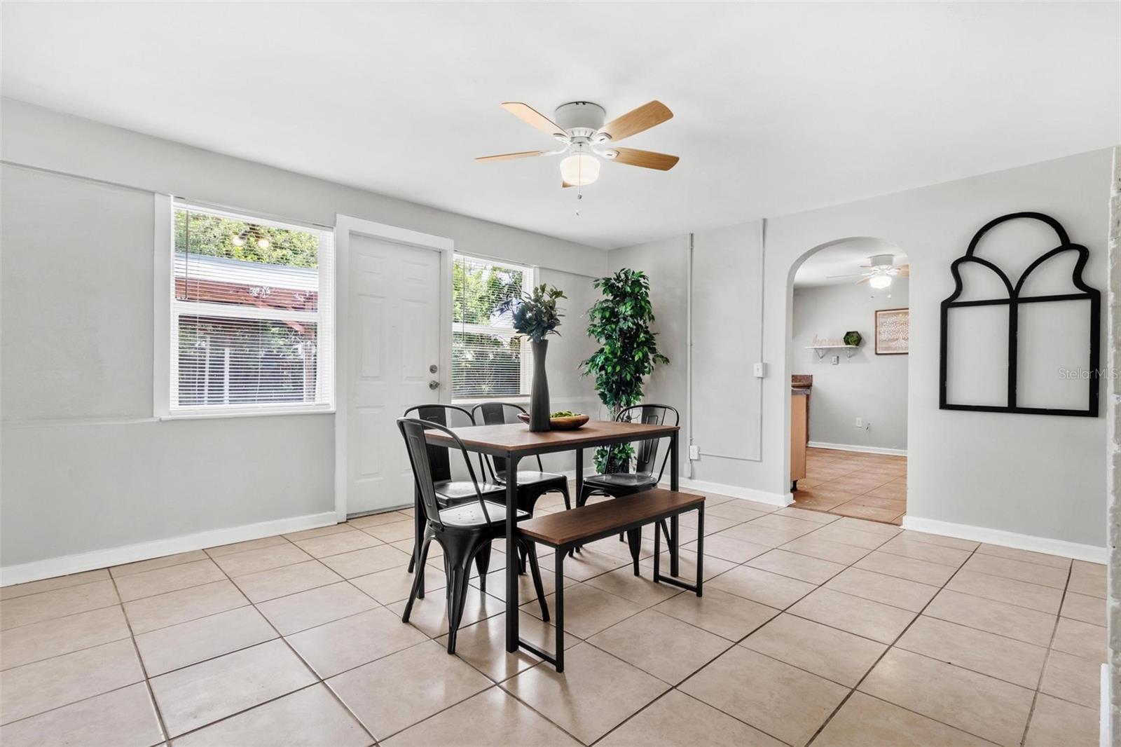 Image 6 of 23 For 5015 15th Avenue S